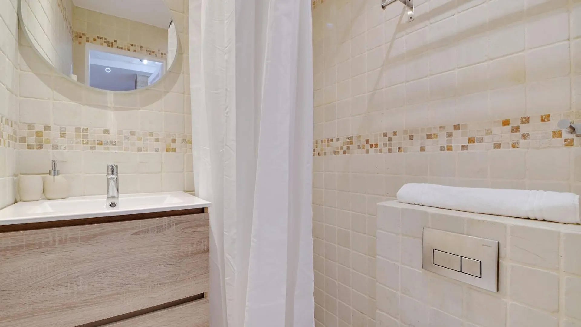 Pick A Flat'S Apartment In Bastille - Rue Amelot Paris