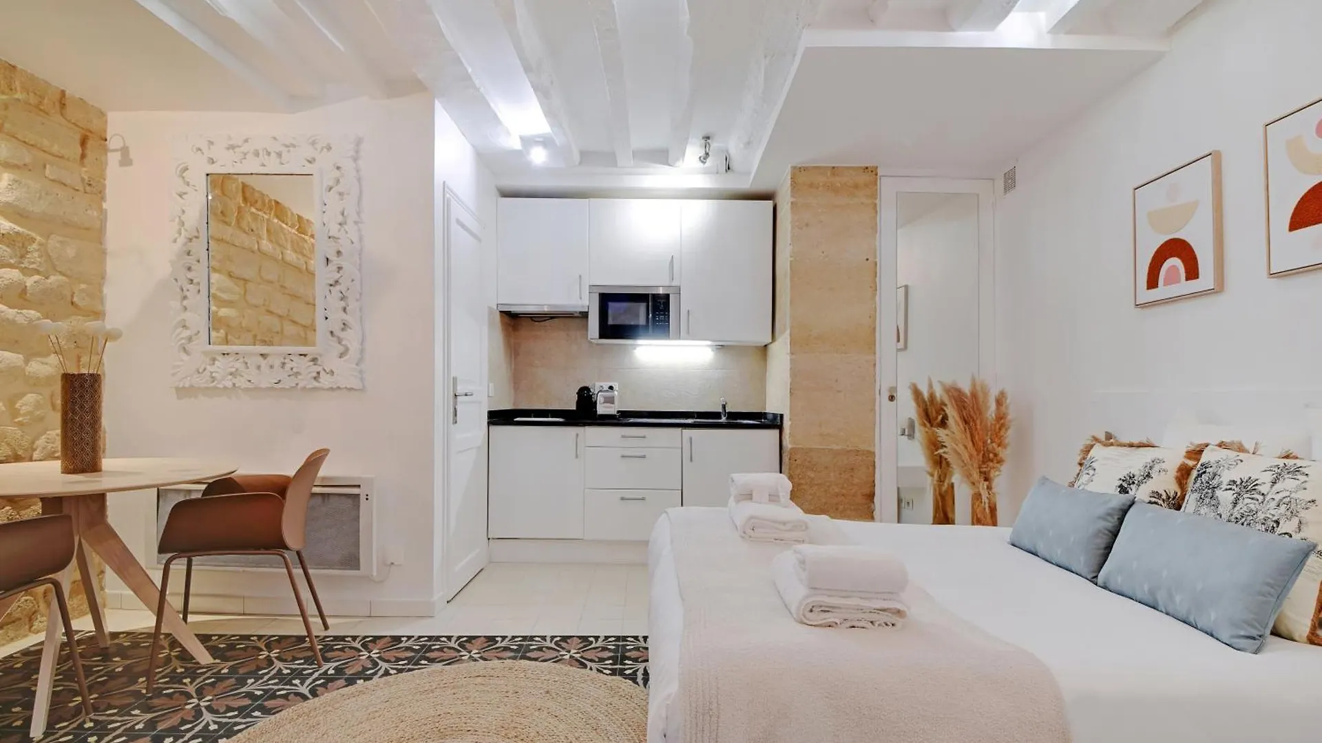 Pick A Flat'S Apartment In Bastille - Rue Amelot Paris 0*,  France